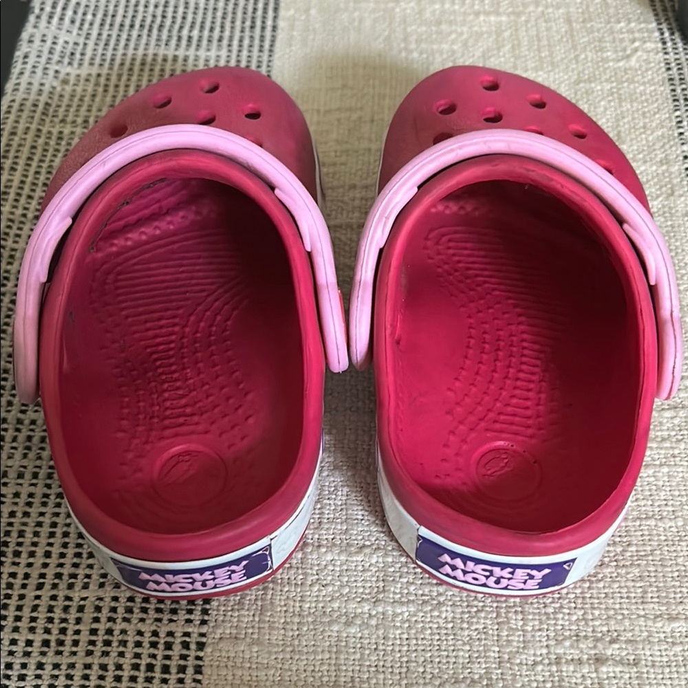 CROCS Pink Sandals Comfortable Slip-On Footwear - Picture 3 of 7